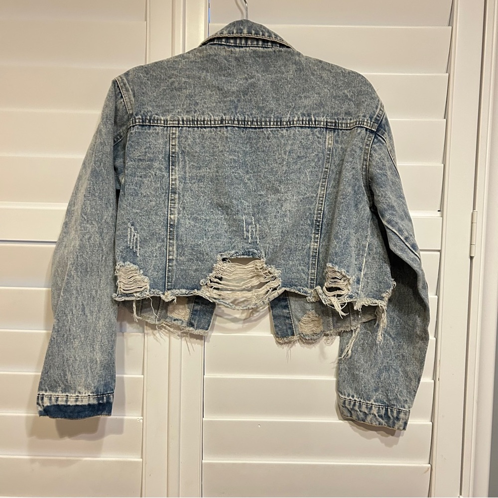 Blue B Collection Distressed Denim Jacket Light Blue Size Small - Picture 4 of 4